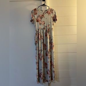 Maternity dress small-medium